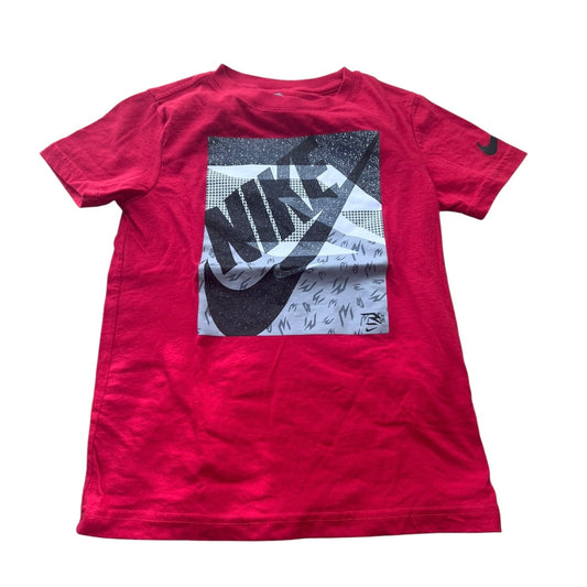 Nike tshirt, 8-10