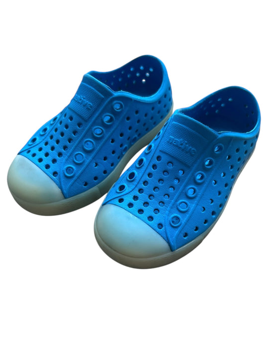 Native Footwear, 6