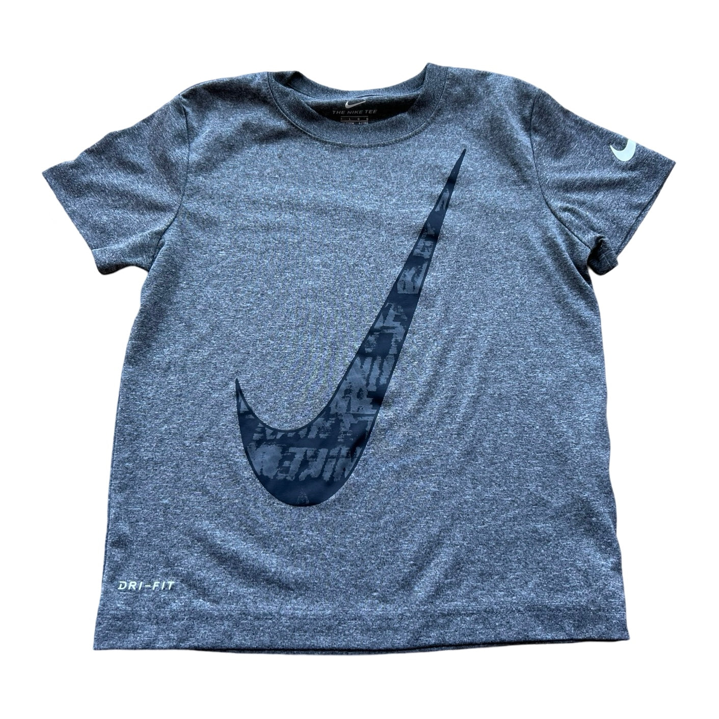 Nike tshirt, 6-7