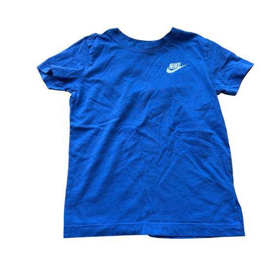 Nike tshirt, 4-5