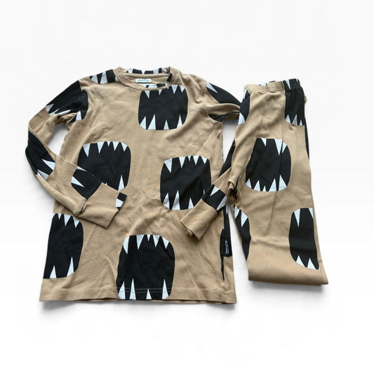 Nununu pjs, 8-9
