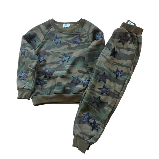 Lola and The boys set, 8