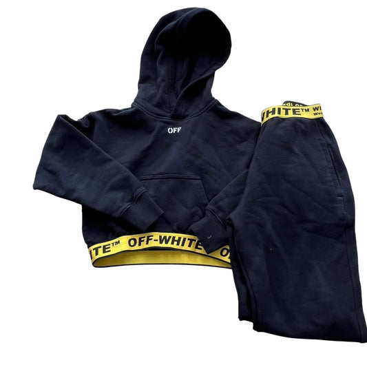 Off White set, 8