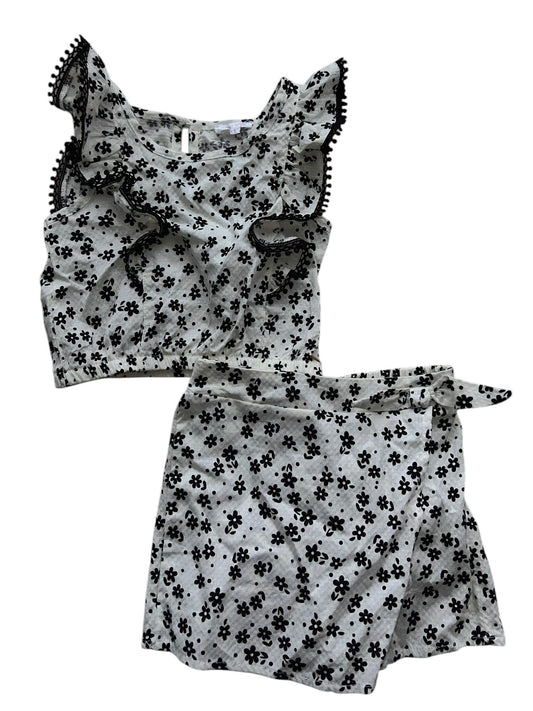 Tahari set, 5