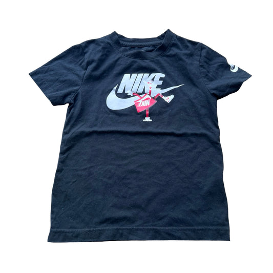 Nike tshirt, 6-7