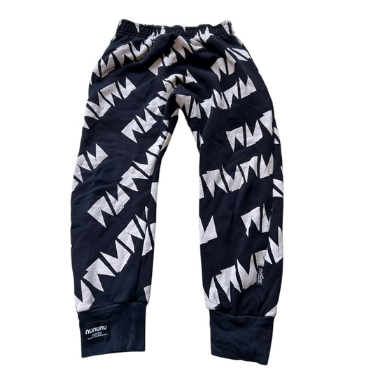 Nike sweatpants, 8-9
