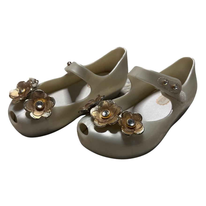 Mini Melissa Footwear, 7